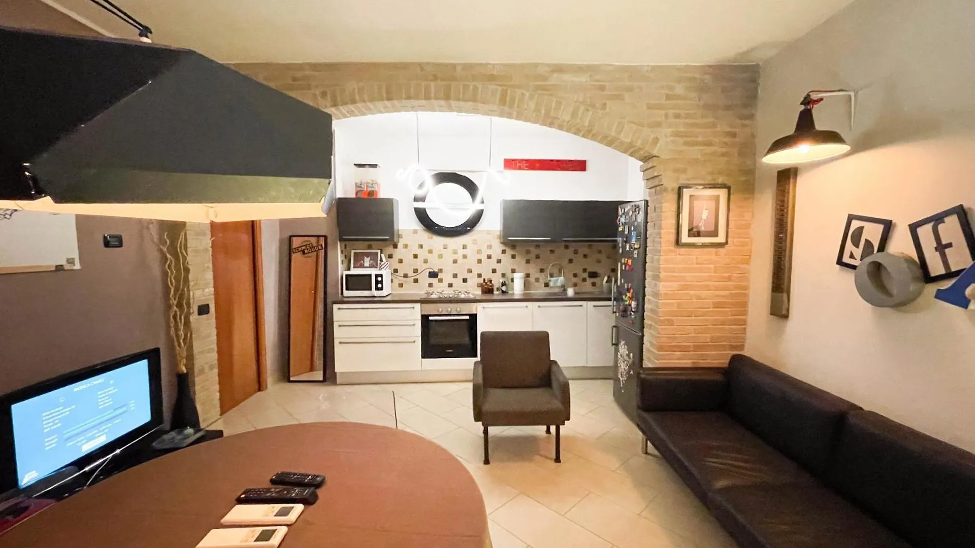 Incortedafabio Design Flat With Bikes Caronno Pertusella Italy