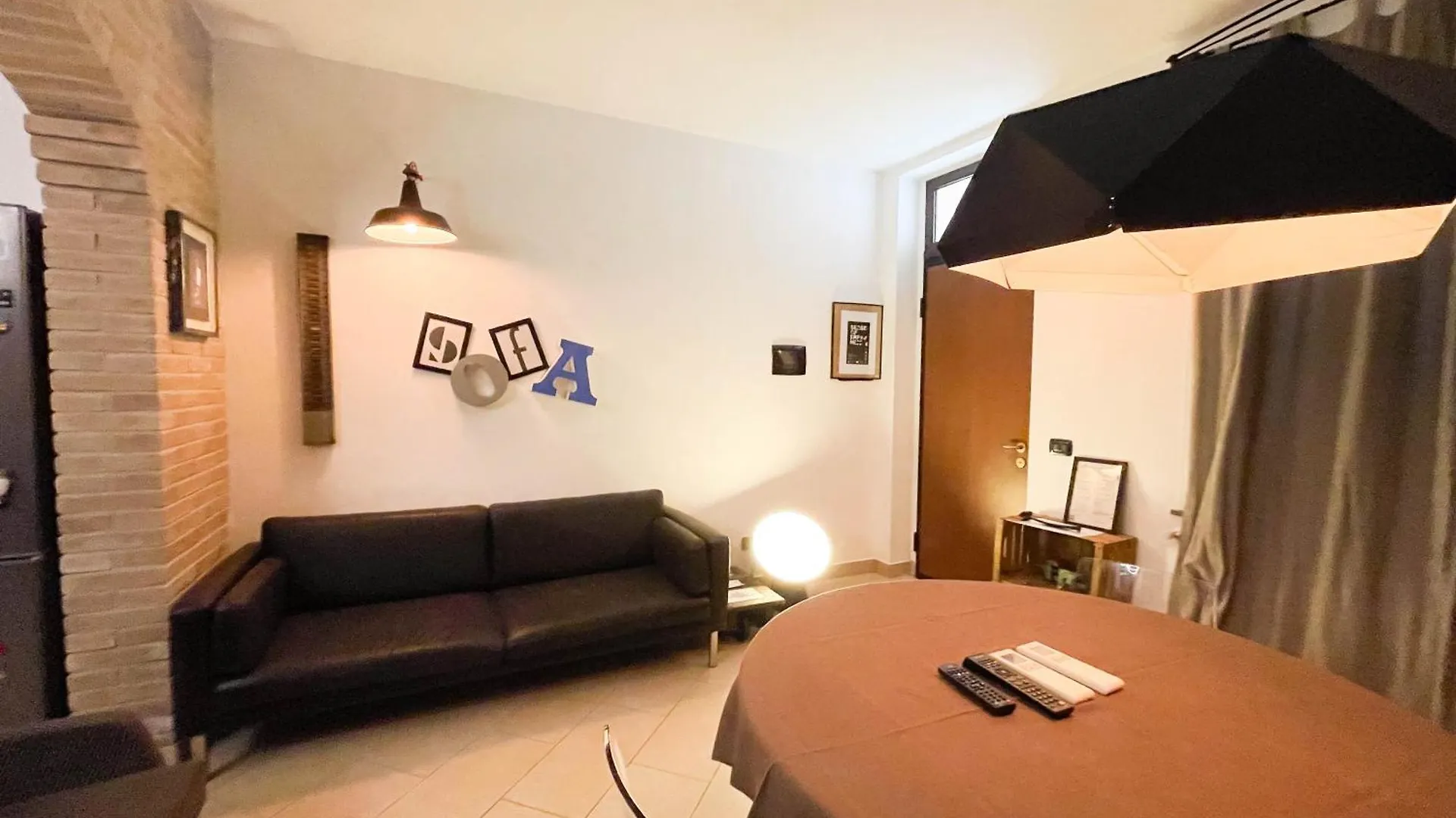 Incortedafabio Design Flat With Bikes Caronno Pertusella Apartment